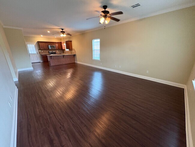 Foto del edificio - 4948 Common St