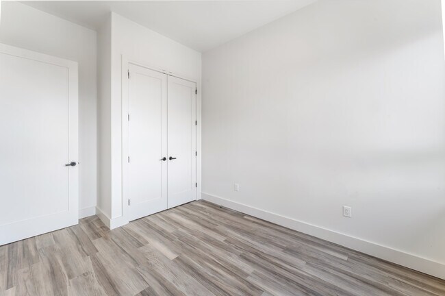 Building Photo - 55 Washington St