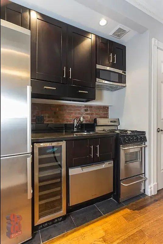 Foto principal - 3 bedroom in New York NY 10011