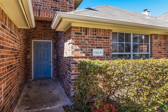 Foto del edificio - 1924 Pebblebrook Ln