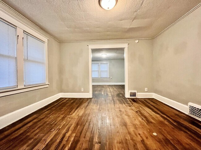 Foto del edificio - 1315 E Stockbridge Ave