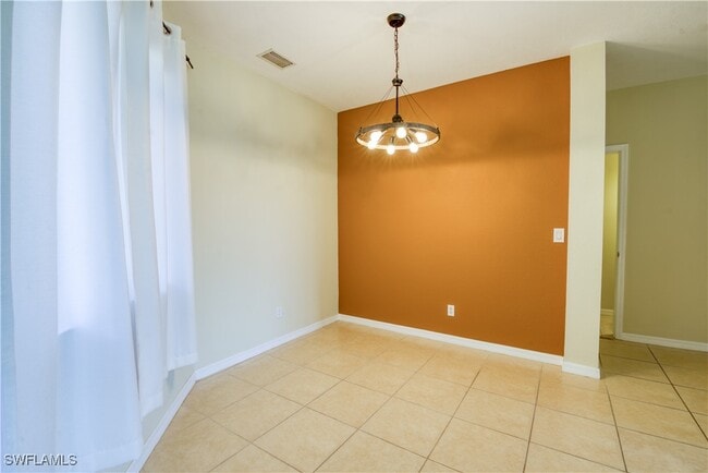 Foto del edificio - 9774 Roundstone Cir
