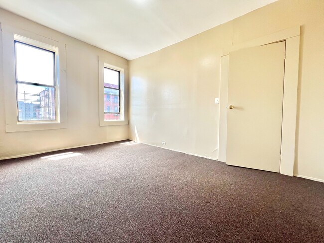 Foto del edificio - 3461 Wilson Ave