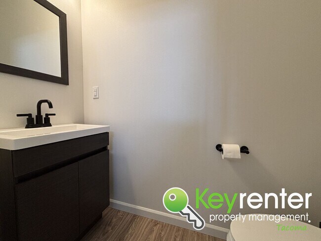 Building Photo - Stylish 4-Bedroom Home with Finished Basem...