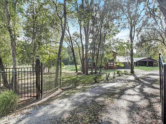 Foto del edificio - 120 Wippletree Ct