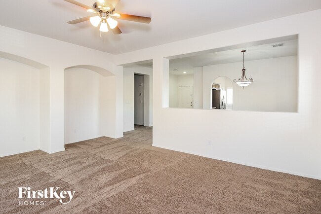 Building Photo - 1408 Palomino Farm Way