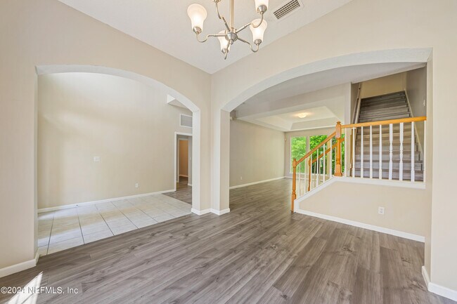 Building Photo - 14083 Summer Breeze Dr E