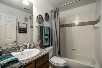 Building Photo - Landmark Apartments- AL