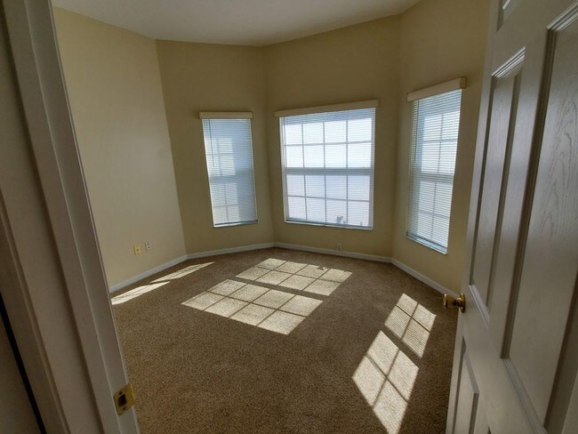 Building Photo - 3 Bedroom SFH in Brighton Lakes