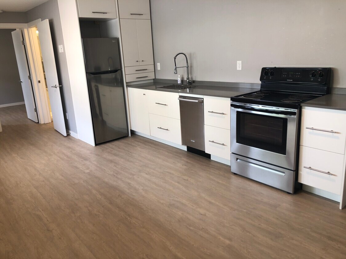 Foto principal - 512 14th St SE
