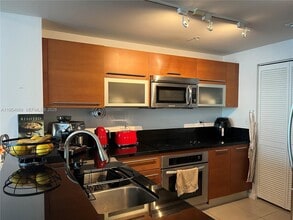 Building Photo - 253 NE 2nd St