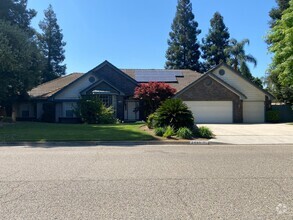Building Photo - 2489 W Beechwood Ave