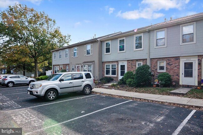 Building Photo - 3904 Elberta Ln