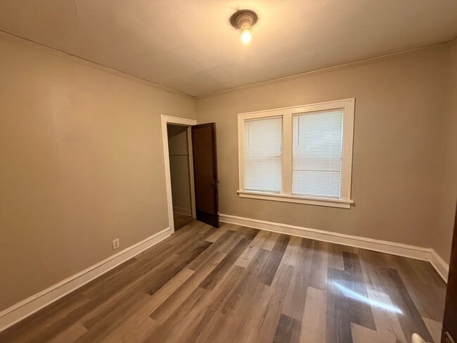 Building Photo - 4120 W Burleigh St
