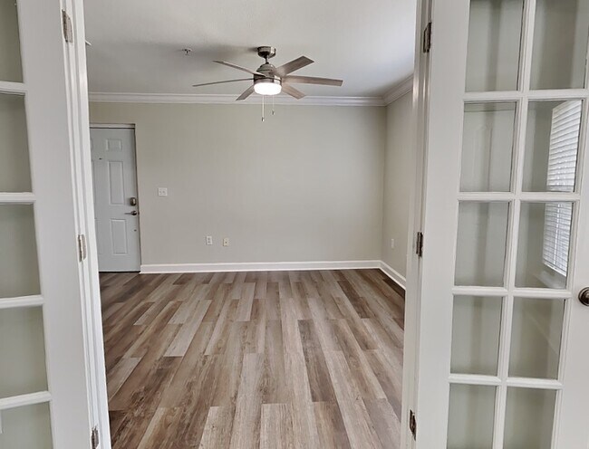 Foto del edificio - 2065 Dixie Belle Dr