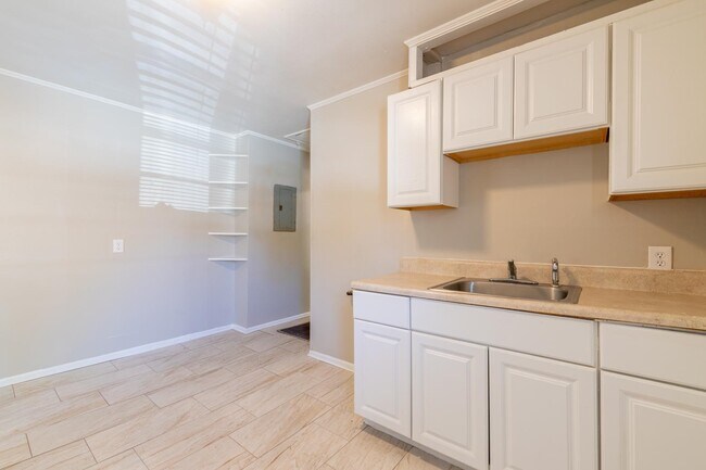 Foto del edificio - 1677 Echles St