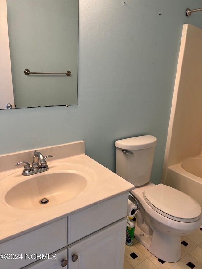 Building Photo - 118 Red Cedar Run