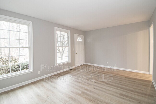 Foto del edificio - 302 Old Dunbar Cave Rd