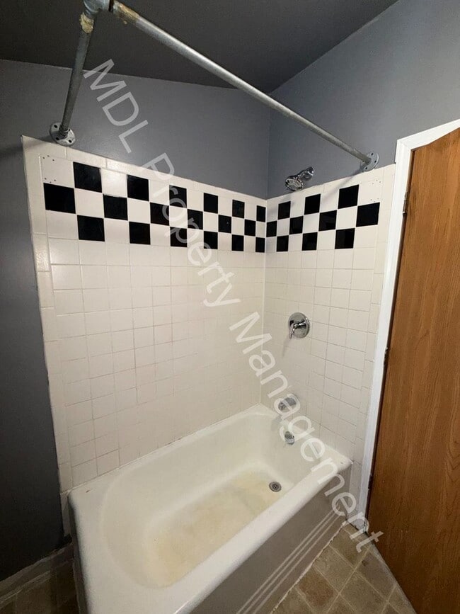 Foto del edificio - 2 Bedroom Home Available Now!