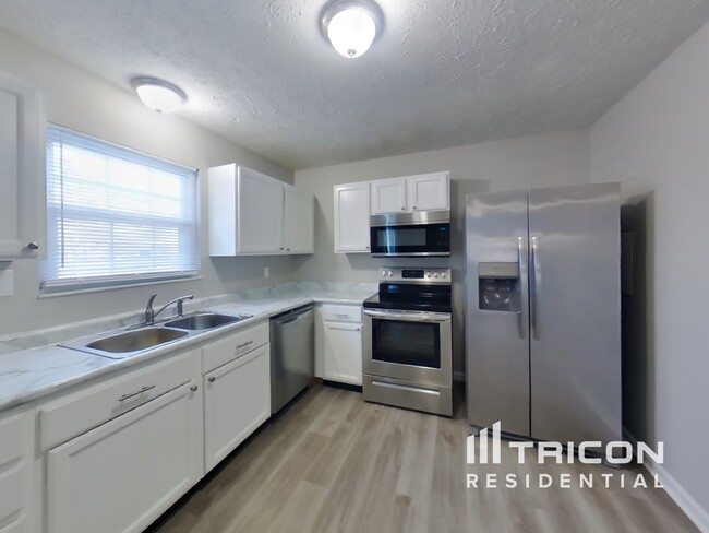 Foto del edificio - 5690 Abercromby Cir