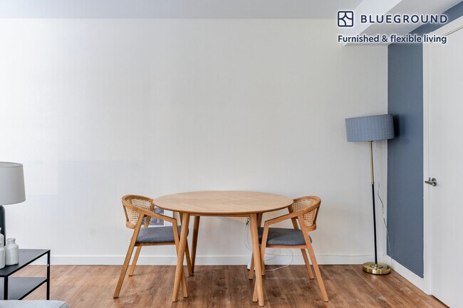 Foto del edificio - 750 11th Ave E