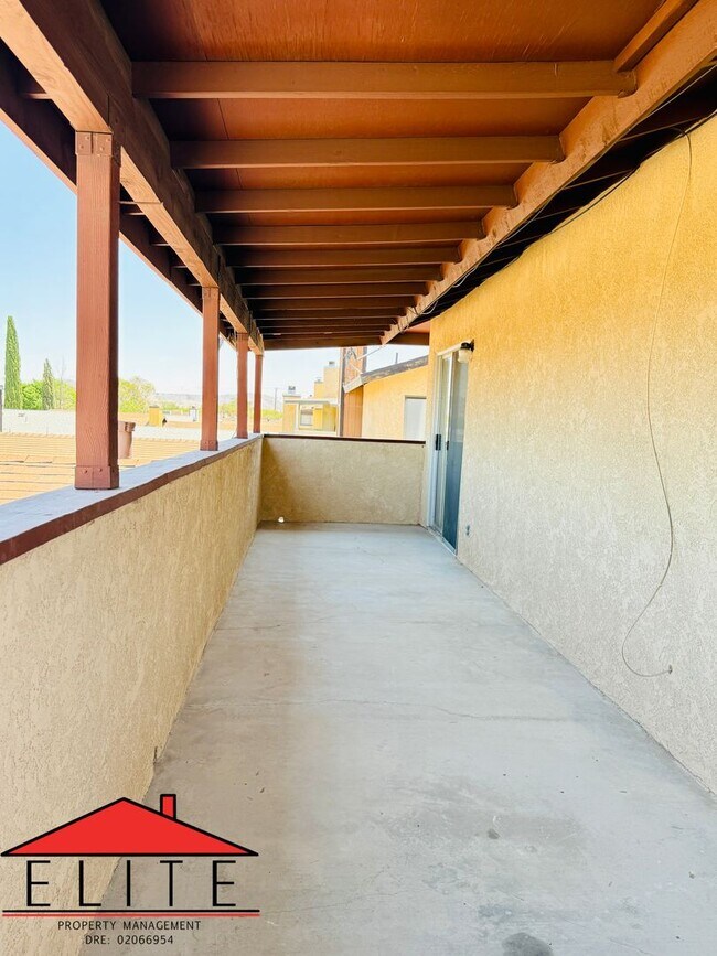 Foto del edificio - 1001AT