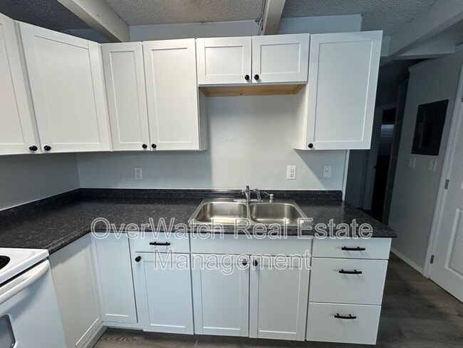 Foto del edificio - 5130 Taku Dr