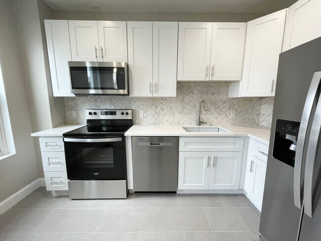 cocina - 4680 Umbria St