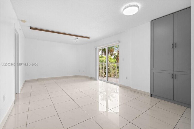 Foto del edificio - 280 SW 20th Rd