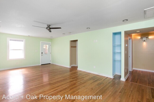 Building Photo - 5 br, 3 bath House - 808 Kent St