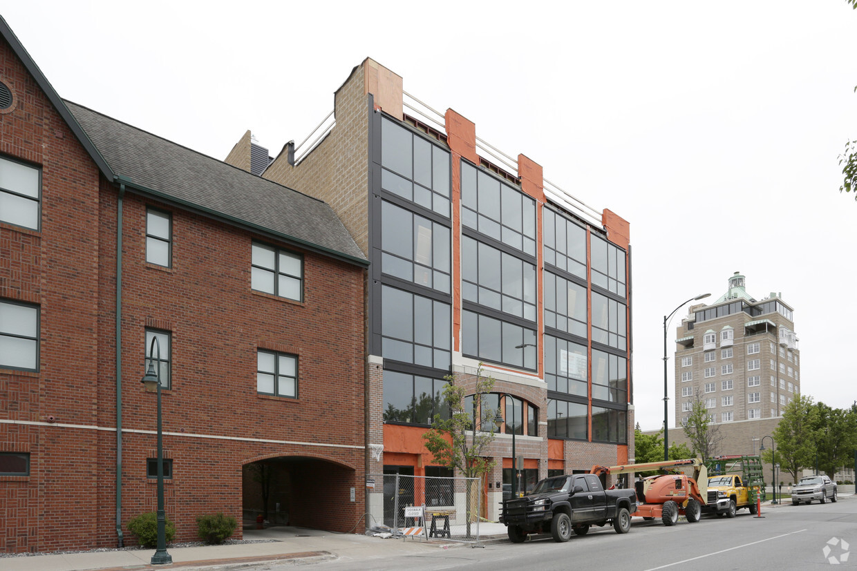 Building Photo - TC Lofts