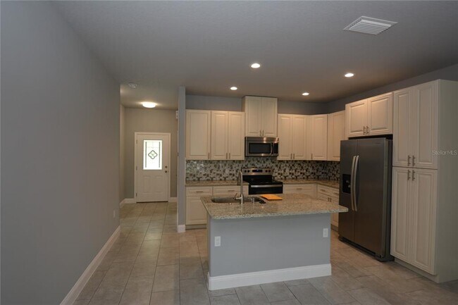 Building Photo - 99 Rolling Sands Dr