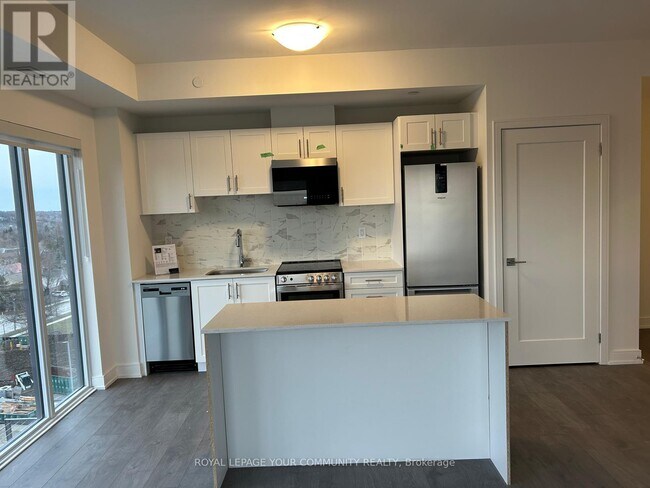 Photo du bâtiment - 715 Davis Dr