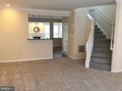Building Photo - 9710 Redwing Dr