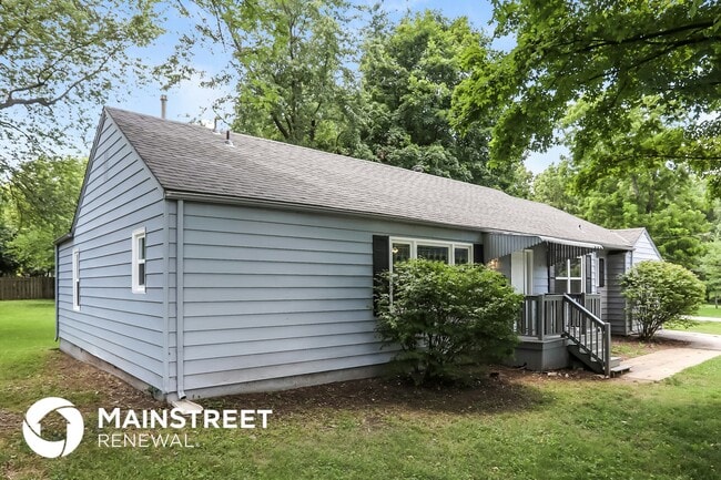 Building Photo - 6201 E Red Bridge Rd