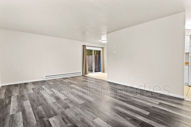 Foto del edificio - 17358 SW Merlo Rd