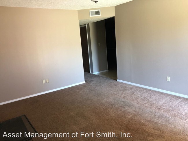 Building Photo - 2 br, 2 bath Apartment - 91 Stirling Circle