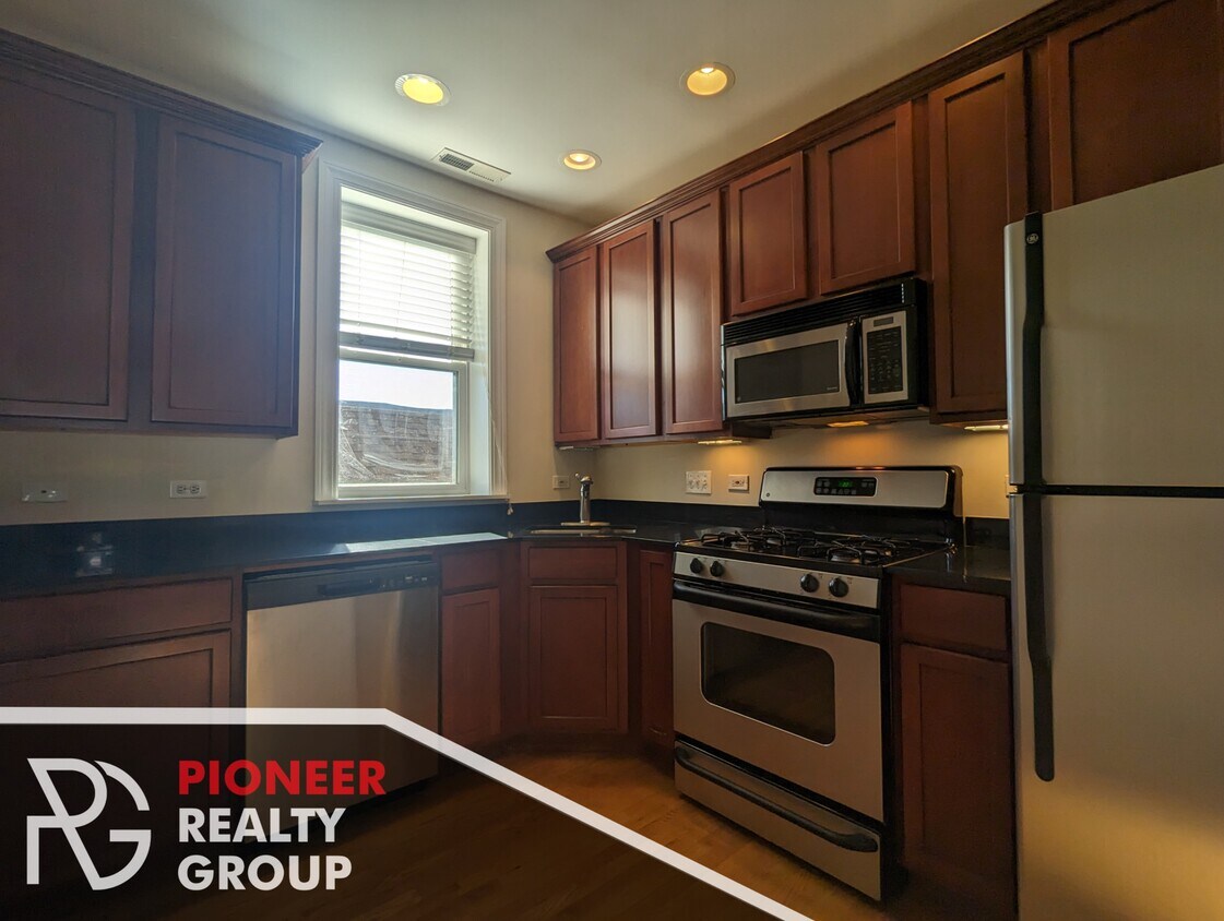 Foto principal - 3240 N Clifton Ave