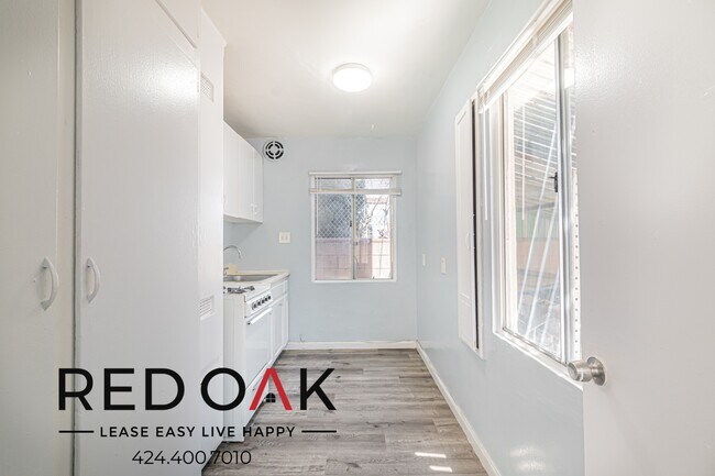 Foto del edificio - 2660 Zoe Ave