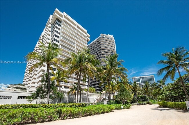 Foto del edificio - 10205 Collins Ave