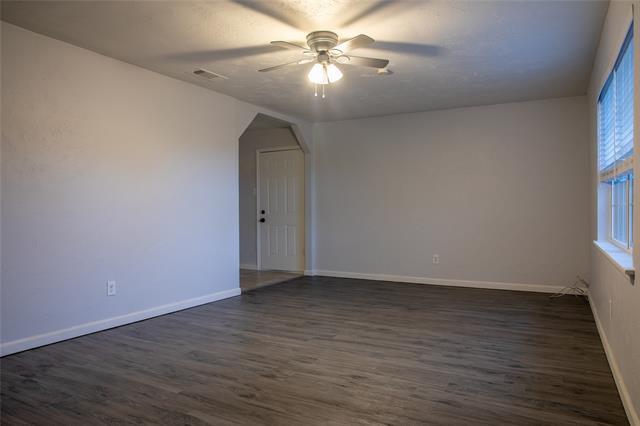 Foto del edificio - 512 Grant Cir