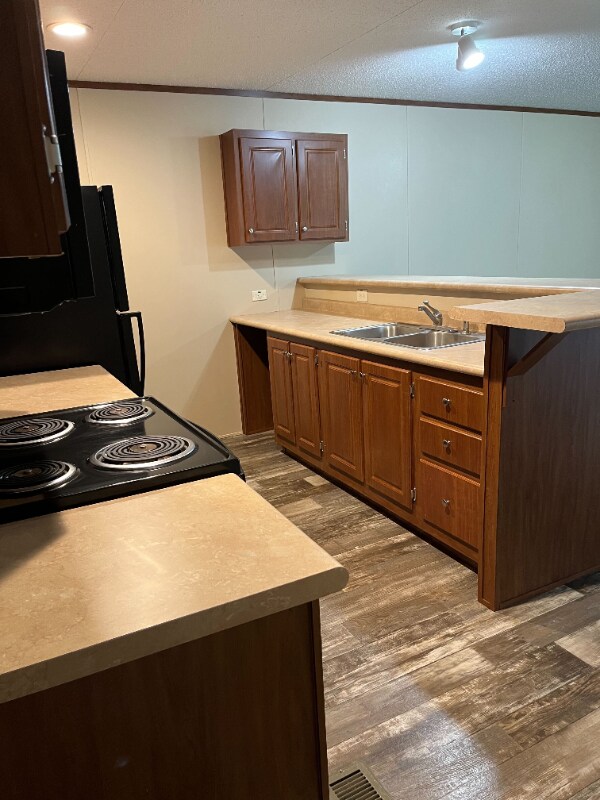 Building Photo - 6810 Frogtown Rd