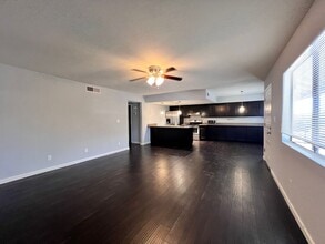 Building Photo - 1249 N Granite Reef Rd