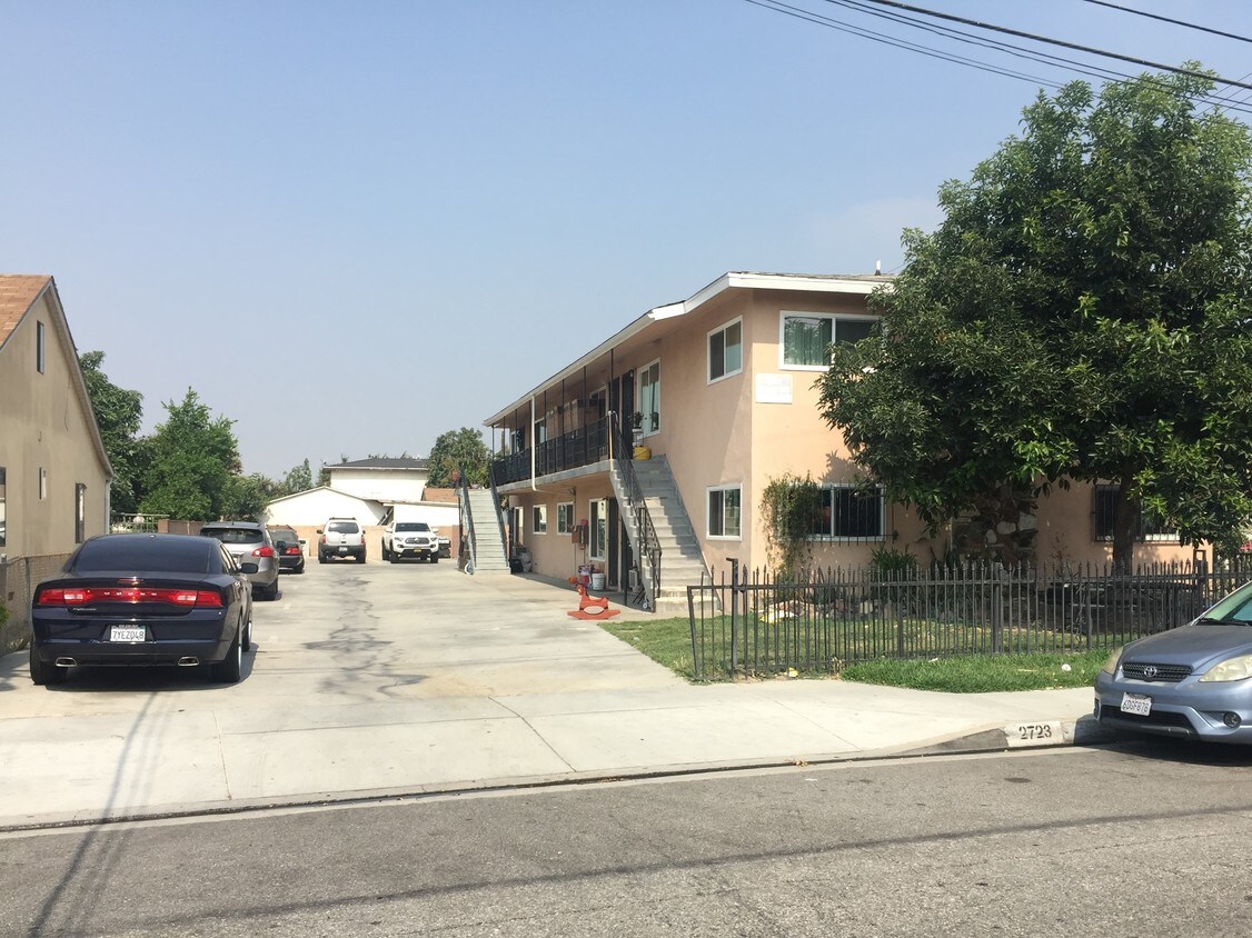 Foto del edificio - 2723 Nevada Ave