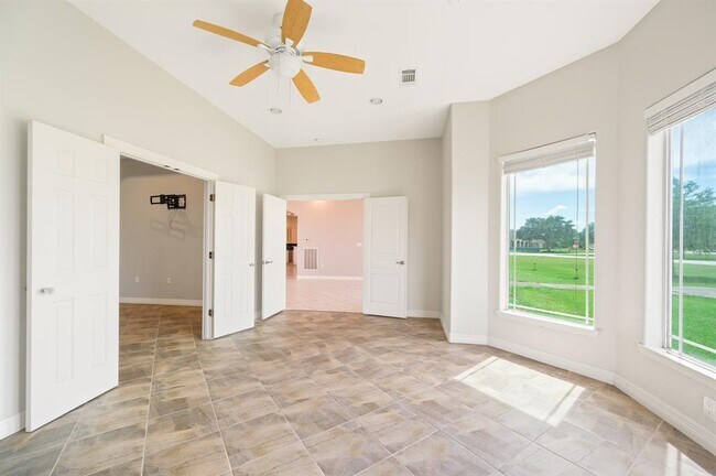 Foto del edificio - 13819 Lakeview Meadow Dr
