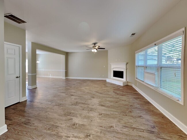 Foto del edificio - 760 Summerstone Ln