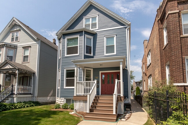 Foto del edificio - 3446 N Springfield Ave