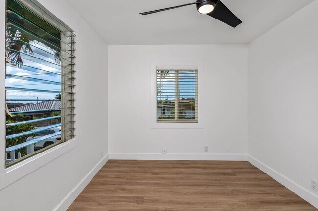 Foto del edificio - Remodeled & Unfurnished 3 Bed/1.5 Bath Hou...