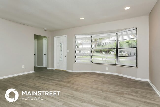 Foto del edificio - 5011 NW 17th St