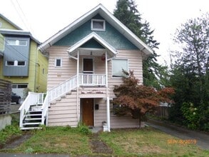 Building Photo - 5117 2nd Ave NW